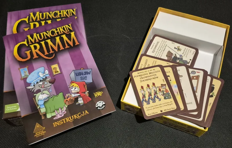 Munchkin Grimm view 2